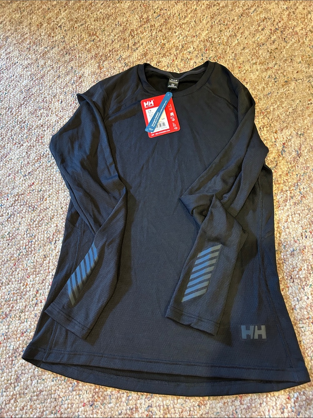 NWT Helly Hansen Black Crew Neck Long Sleeve Base Layer Top